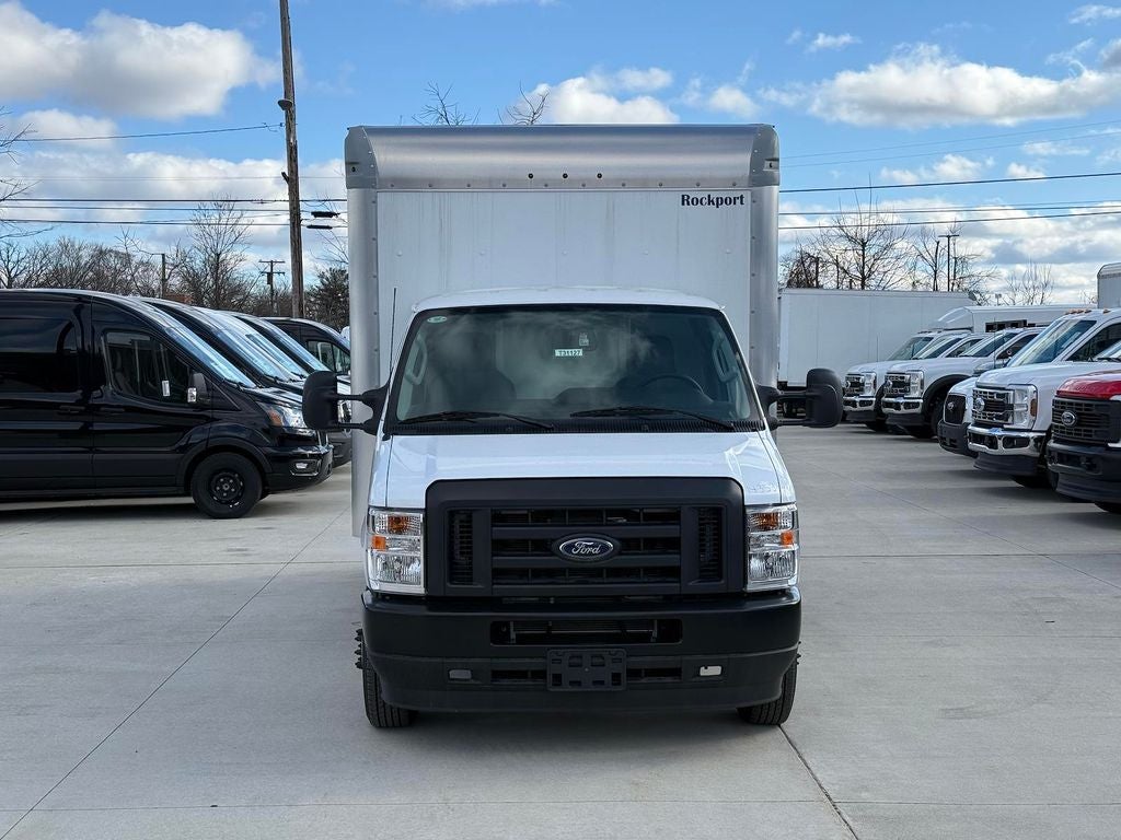 2025 Ford E-350SD