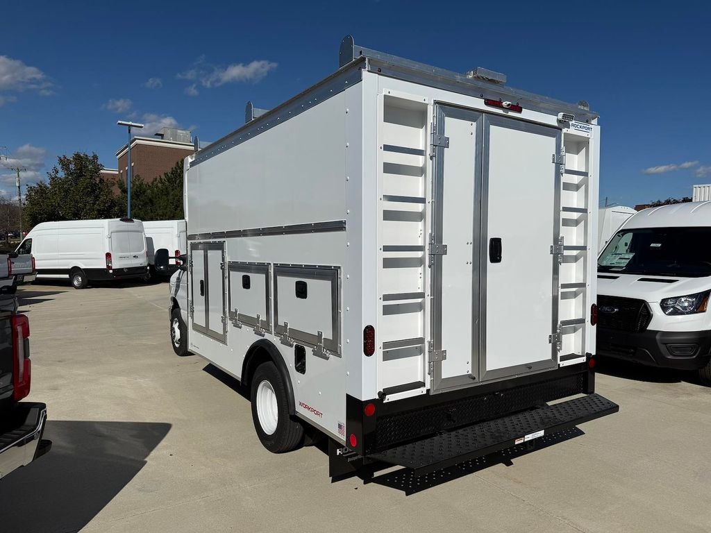 2026 Ford E-450SD